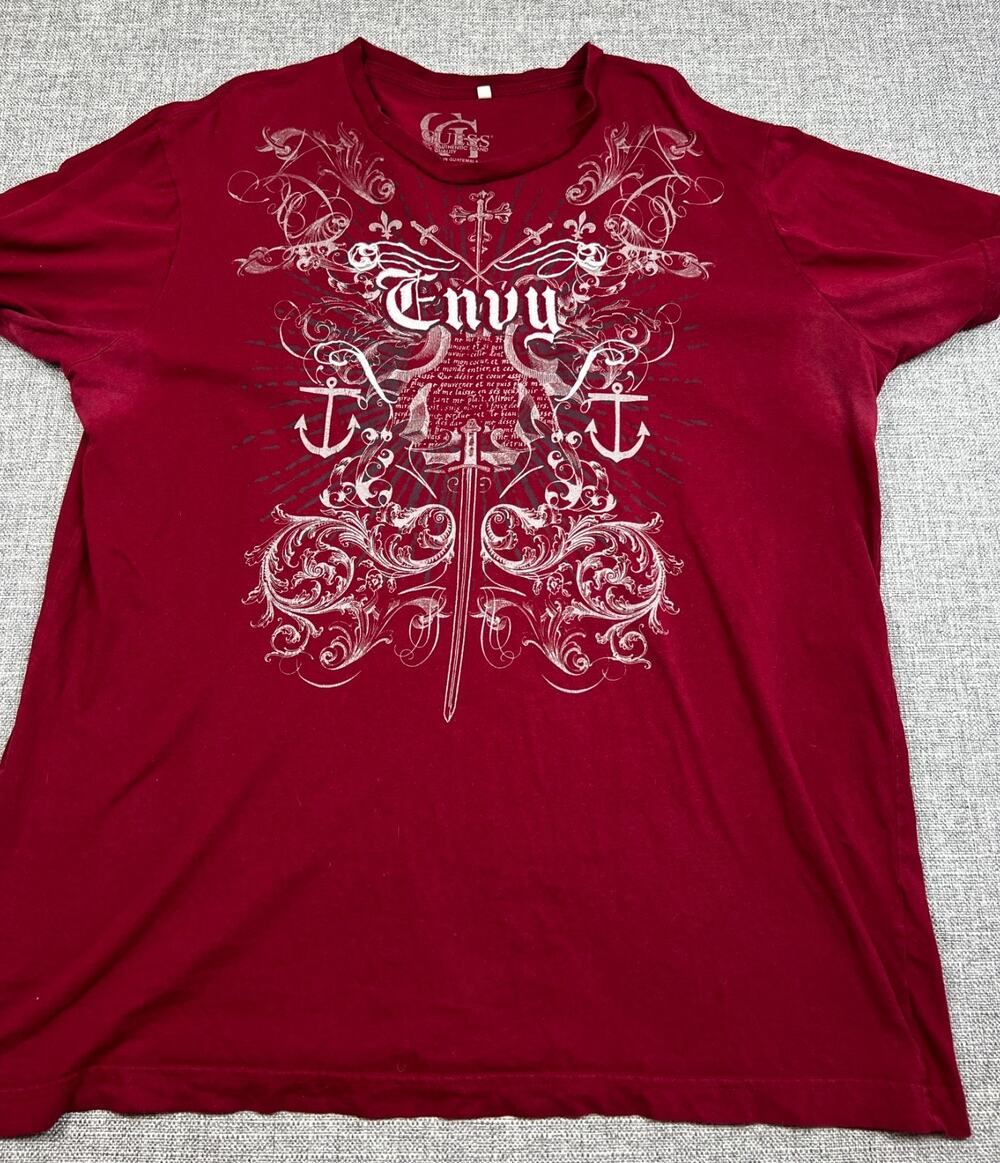 GUESS Envy T Shirt Mens XXL Burgundy Y2K Grunge Embroidered Graphic Tee